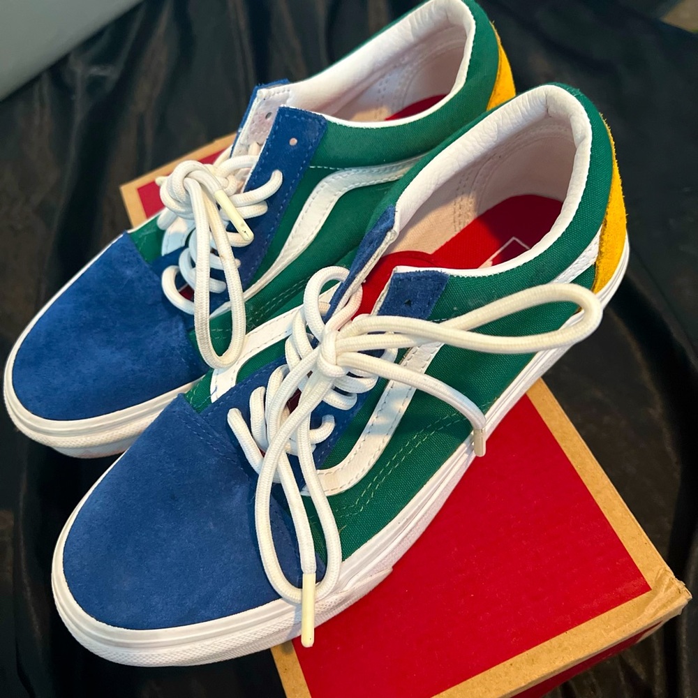 Old Skool Vans low top size 7.5